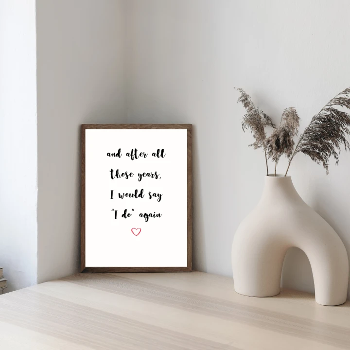 Typograficzny plakat na ścianę to stylowa dekoracja, która odświeża każde wnętrz