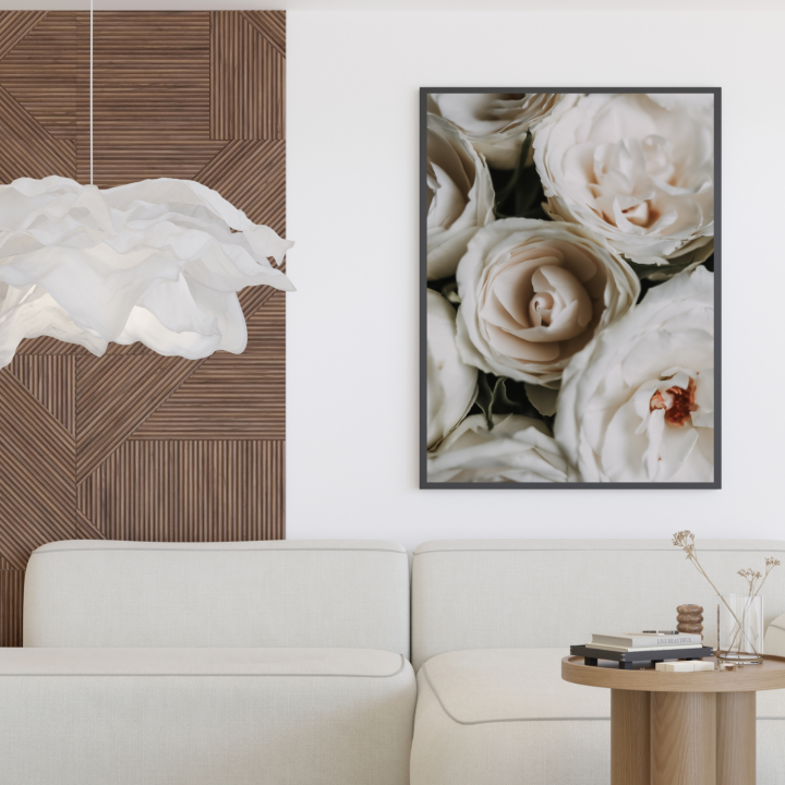 Oryginalny plakat z białymi różami – elegancka dekoracja do nowoczesnego salonu