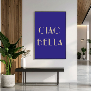Dekoracyjny plakat Ciao bella do powieszenia w łazience blisko lustra
