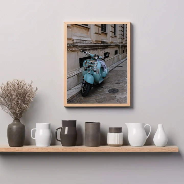 Wprowadź styl życia rodem z Włoch – wybierz plakat Vespa, który nada Twojemu wnętrzu podróżniczy charakter