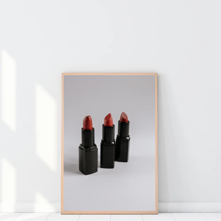 Odmień swój kącik beauty – nowoczesny plakat na ścianę, który nadaje wnętrzu styl i elegancję