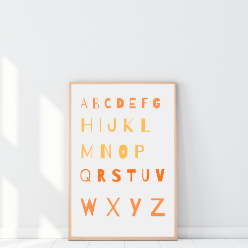 Edukacyjny plakat z alfabetem dla dziecka – nauka literek przez zabawę, sprawdź hit do pokoju