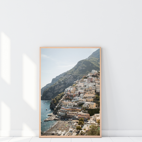 Autorski plakat Włochy Positano popularny widok na plażę i architekturę
