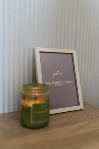 Typograficzny plakat Fall is my happy season do dekoracji ściany w kuchni lub salonie